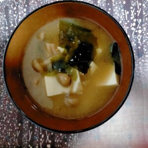えのきと油揚げ、豆腐の味噌汁☆